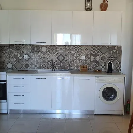 80 Steps - Apartment